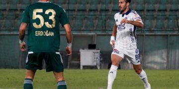 Esenler Erokspor ile Sarıyer puanları paylaştı!