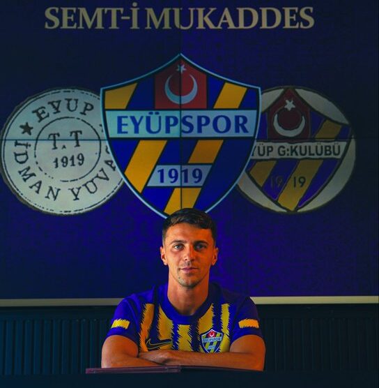 Eyüpspor, İtalyan Simone Giordano'yu kadrosuna kattı! eyupspor italyan simone giordanoyu kadriosuna katti habermeydan e1787494912486