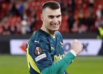 Fenerbahçe, kalecisi Liakovic'in Barcelona'ya transferini duyurdu! Fenerbahçe, kalecisi Liakovic’in Barcelona’ya transferini duyurdu!