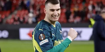 Fenerbahçe, kalecisi Liakovic'in Barcelona'ya transferini duyurdu! Fenerbahçe, kalecisi Liakovic’in Barcelona’ya transferini duyurdu!