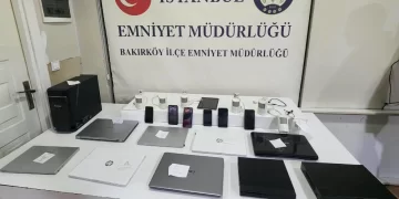 İstanbul'daki güzellik merkezinde gizli kamera skandalı! İstanbul’daki güzellik merkezinde gizli kamera skandalı!