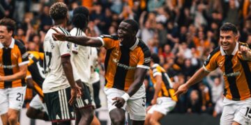 Hull City'den, Manchester United'a Tarihi Darbe! Hull City’den, Manchester United’a Tarihi Darbe!