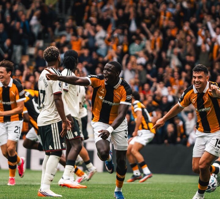 Hull City'den, Manchester United'a Tarihi Darbe! hull cityden manchester uniteda tarihi darbe habermeydan e1787419605628
