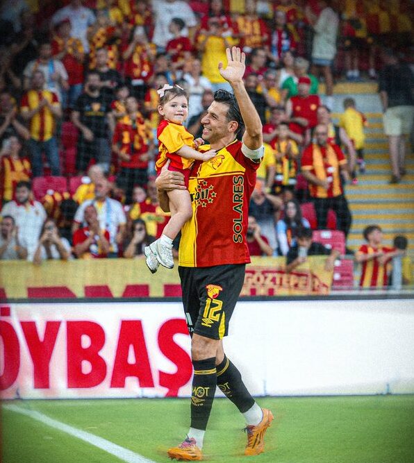 İsmail Köybaşı Veda Etti: Göztepe, Trabzonspor'u 2-1 Mağlup Etti ismail koybasi veda etti goztepe trabzonsporu 2 1 maglup etti habermeydan e1786217950934