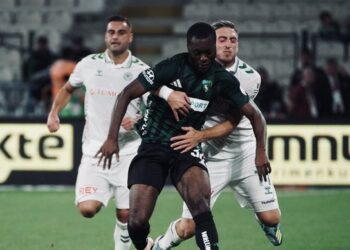 Kocaelispor, Konya'dan 3 puanla döndü! Kocaelispor, Konya’dan 3 puanla döndü!