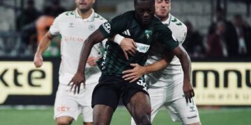Kocaelispor, Konya'dan 3 puanla döndü! Kocaelispor, Konya’dan 3 puanla döndü!