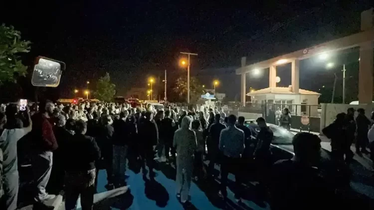Konya’da cezaevinde isyan paylaşımı yapan 8 kişi hakkında gözaltı kararı Konya’da cezaevinde isyan paylaşımı yapan 8 kişi hakkında gözaltı kararı...