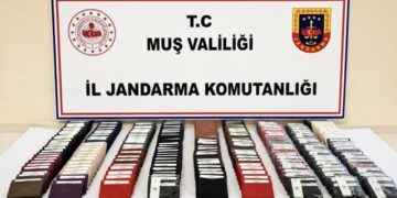 Muş'ta Dev Operasyon: 825 Bin TL'lik Sahte Lüks Ürün Ele Geçirildi Muş’ta Dev Operasyon: 825 Bin TL’lik Sahte Lüks Ürün Ele Geçirildi