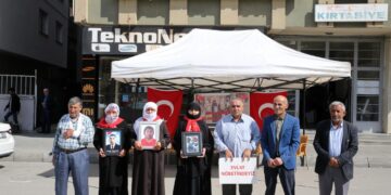 Muş'ta, Evlat Nöbetindeki Ailelerden Dönüş Çağrısı! Muş’ta, Evlat Nöbetindeki Ailelerden Dönüş Çağrısı!