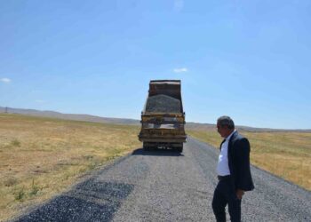 Muş'un Uzgörür Beldesinde, Asfalt, Altyapı ve Üstyapı Yenileniyor! Muş’un Uzgörür Beldesinde, Asfalt, Altyapı ve Üstyapı Yenileniyor!