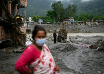 Nepal ve Tibet'teki sel felaketinde can kaybı 750'ye yükseldi Nepal ve Tibet’teki sel felaketinde can kaybı 750’ye yükseldi