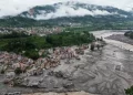 Nepal'de felaketin 3. gününde korkutan gelişme: Doğal baraj taştı, halka 'yüksek yerlere çıkın' uyarısı İstanbul’da 11 aracın karıştığı zincirleme kaza: Çok sayıda kişi yaralandı
