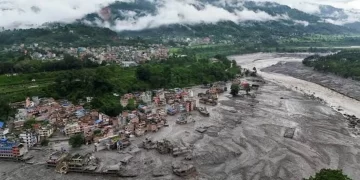 Nepal'de felaketin 3. gününde korkutan gelişme: Doğal baraj taştı, halka 'yüksek yerlere çıkın' uyarısı İstanbul’da 11 aracın karıştığı zincirleme kaza: Çok sayıda kişi yaralandı
