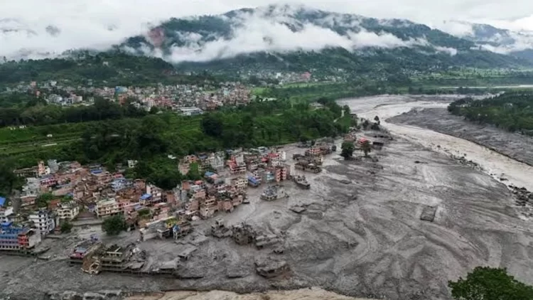 Nepal'de felaketin 3. gününde korkutan gelişme...