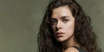 Özge Özpirinçci'ye genç oyuncudan sert sözler: Beni ve ailemi çetelere yem ettin Özge Özpirinçci’ye genç oyuncudan sert sözler: Beni ve ailemi çetelere yem ettin