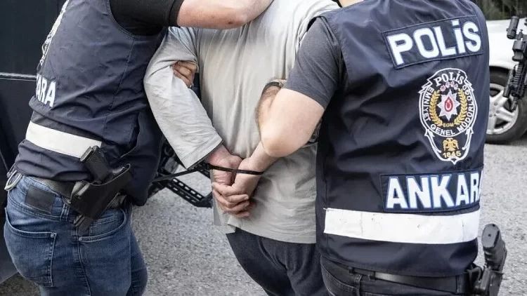 Sahte ekspertiz raporlarıyla vatandaşlık operasyonu! 32 şüpheli tutuklandı Sahte ekspertiz raporlarıyla vatandaşlık operasyonu...