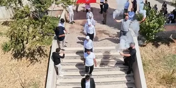 Sinop Boyabat'ta, Genç Hafızlardan Bayraklı ve Su Balonlu Mezuniyet Coşkusu! Sinop Boyabat’ta, Genç Hafızlardan Bayraklı ve Su Balonlu Mezuniyet Coşkusu!