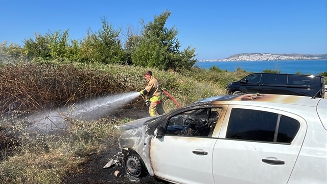 Sinop'ta, Otomobil Yangını Otluk Alana Sıçradı! sinopta otomobil yangini otluk alana sicradi habermeydan