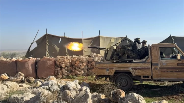 Suriye'den YPG açıklaması: Feshedildiğine dair duyuru çok yakında yapılacak Suriye'den YPG açıklaması...