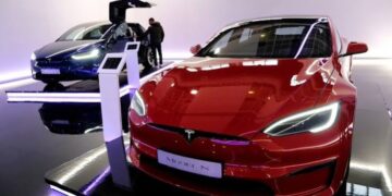 Tesla’nın iki popüler modeli inceleme altında