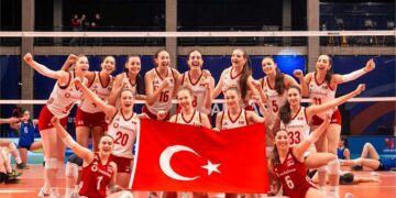U17 Kız Milli Takımı, Şili'ye set vermeden son 16'ya yükseldi! U17 Kız Milli Takımı, Şili’ye set vermeden son 16’ya yükseldi!