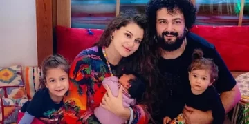 Atiye dördüncü kez anne oldu! Kızına verdiği isim şaşırttı Atiye dördüncü kez anne oldu! Kızına verdiği isim şaşırttı