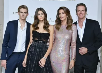Cindy Crawford oğlunu kaybetti Cindy Crawford oğlunu kaybetti