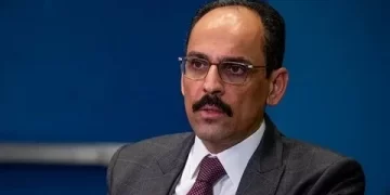 İbrahim Kalın imaj tazeledi! Yeni hali gündem oldu