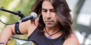 Metin Türkcan kimdir? Metin Türkcan kimdir?