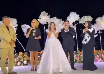 Müge Anlı konuşmaya başladı, Şadi Yazıcı sahneden ayrıldı Müge Anlı konuşmaya başladı, Şadi Yazıcı sahneden ayrıldı