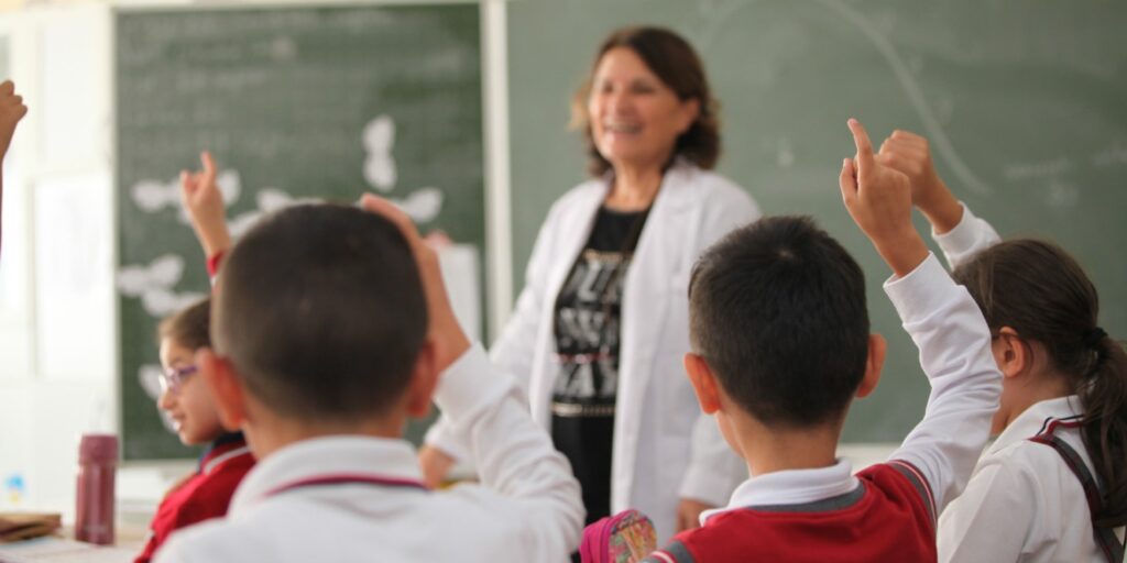 Öğretmenlerin Mazerete Bağlı Tayin Başvuruları Başlıyor: Tarihler Belli Oldu Ogretmenlerin Mazerete Bagli Tayin Basvurulari habermeydan