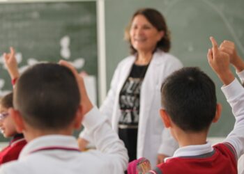 Öğretmenlerin Mazerete Bağlı Tayin Başvuruları Başlıyor: Tarihler Belli Oldu