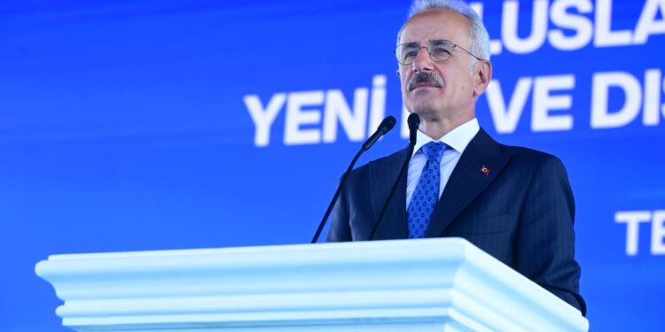 Samsun Çarşamba Havalimanı’nda kapasite artıyor: Yeni terminal için ilk adım atıldı