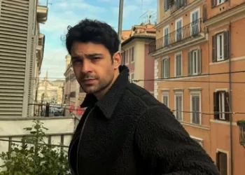 Evlilik Güzeldir dizisinin Sinan’ı Berk Bakioğlu kimdir? Kaç yaşında, nereli?