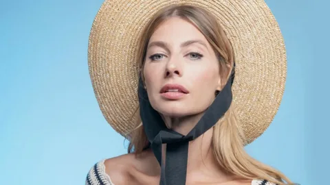 Tuba Ünsal Paris'e taşındı Tuba unsal Parise tasindi habermeydan