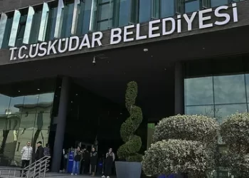 Üsküdar Belediye Meclisi’nde dengeler değişti! 4 CHP’li üye AKP’ye geçti