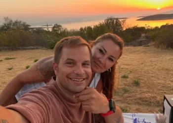 Yağmur Atacan’dan Pınar Altuğ’a romantik mesaj: Yılların yakıştığı kadın