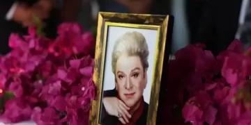 Zeki Müren vefatının 30. yılında Bodrum'da unutulmadı Zeki Müren vefatının 30. yılında Bodrum’da unutulmadı