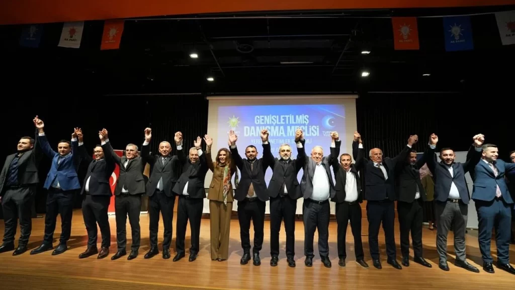 9 belediye başkanı ve 6 belediye meclis üyesi AKP'ye katıldı akp habermeydan