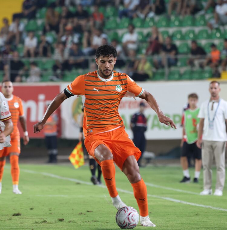 Alanyaspor-Göztepe maçında kazanan yok! alanyaspor goztepe macinda kazanan yok habermeydan scaled e1789242328249