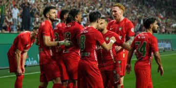 Amedspor, Başakşehir'i 5 golle devirdi! Amedspor, Başakşehir’i 5 golle devirdi!