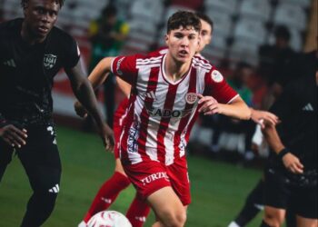 Antalyaspor, Van Spor FK'yı 3 golle geçti! Antalyaspor, Van Spor FK’yı 3 golle geçti!