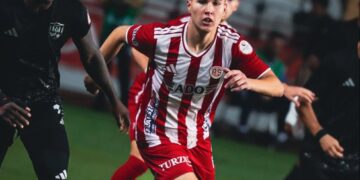 Antalyaspor, Van Spor FK'yı 3 golle geçti! Antalyaspor, Van Spor FK’yı 3 golle geçti!