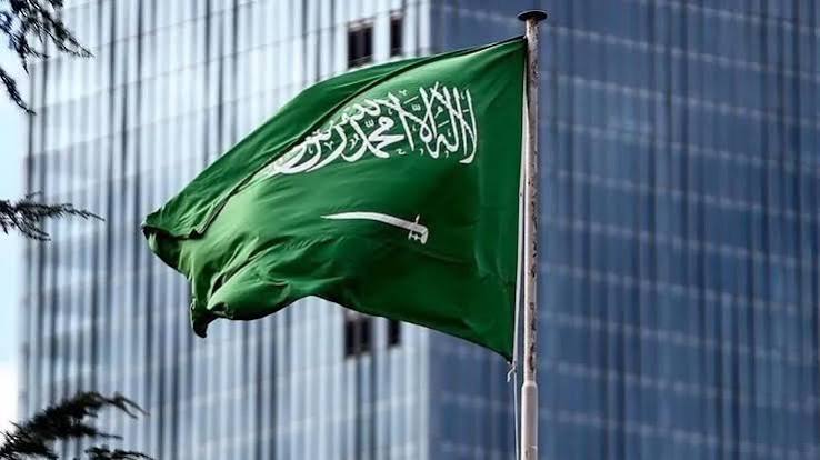 Suudi Arabistan'da güvenlik alarmı: Mekke'nin de aralarında bulunduğu 3 bölge için uyarı Suudi Arabistan'da güvenlik alarmı...