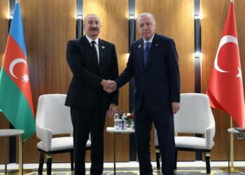 Erdoğan Aliyev ile Bişkek’te görüştü: Gündemde bölgesel gelişmeler ve ikili ilişkiler Mekke Savunma İttifakı İstanbul’da toplandı: Güvenlikte kurumsallaşma mesajı