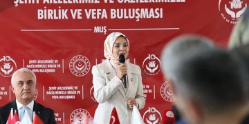 Bakan Göktaş, Muş'ta Şehit Yakınları ve Gazilerle Buluştu! Bakan Göktaş, Muş’ta Şehit Yakınları ve Gazilerle Buluştu!