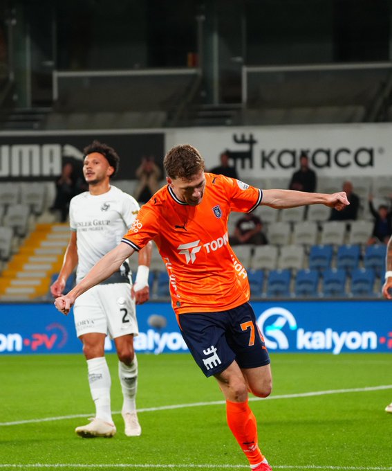 Başakşehir, Gençlerbirliği'ni 4 golle geçti! basaksehir genclerbirligini 4 golle gecti habermeydan