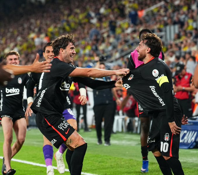 Beşiktaş, Fenerbahçe'yi Kadıköy'de Geriden Gelerek Devirdi! besiktas fenerbahceyi deplasmanda geriden gelerek devirdi habermeydan