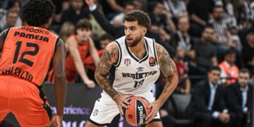 Beşiktaş, Valencia Basket’e son topta kaybetti!