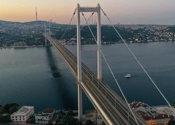 Erdoğan imzaladı: İstanbul Boğazı’ndaki köprüler ve otoyollar özelleştirilecek